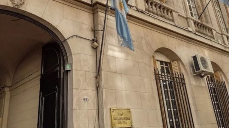 Tribunal de Nueva York revoca millonaria condena contra Argentina por YPF