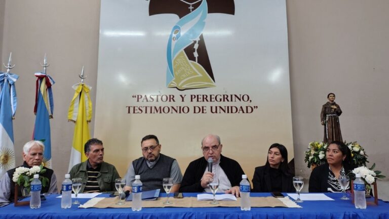 Conferencia de prensa anuncio Bicentenario Beato Esquiú Piedra Blanca