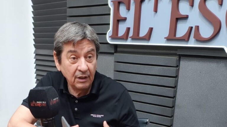 Marcelo Coll, presidente de la Federación Económica de Catamarca, durante una entrevista radial.