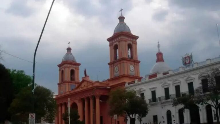 Cielo parcialmente nublado sobre Catamarca