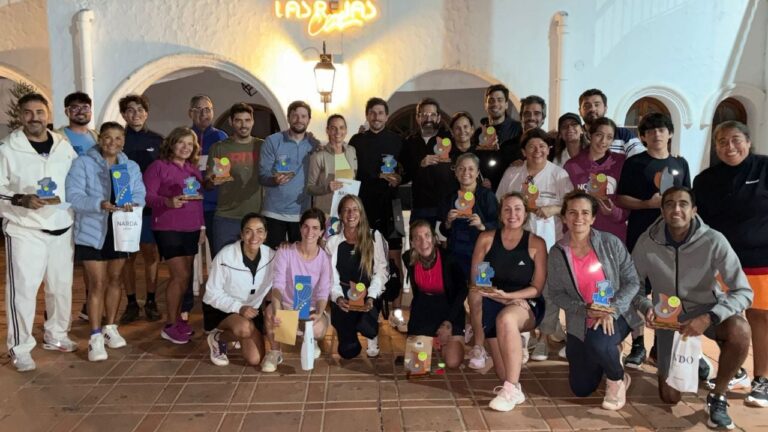 Premiación del Torneo por Parejas en el Club Las Rejas