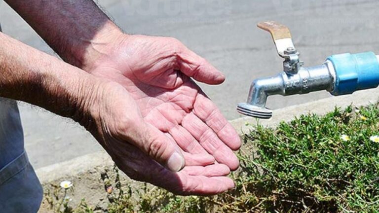 Vecinos del barrio Acuña Isí sin servicio de agua potable