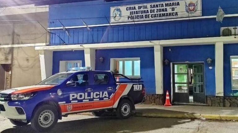 Moto Honda CB190R negra similar a la involucrada en el siniestro vial en Santa María