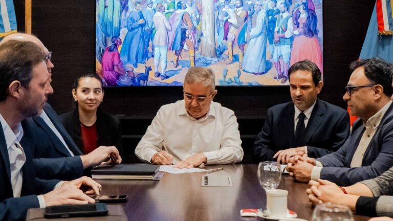 Firma de acta-acuerdo entre Gobierno de Catamarca y Minera Alumbrera Limited