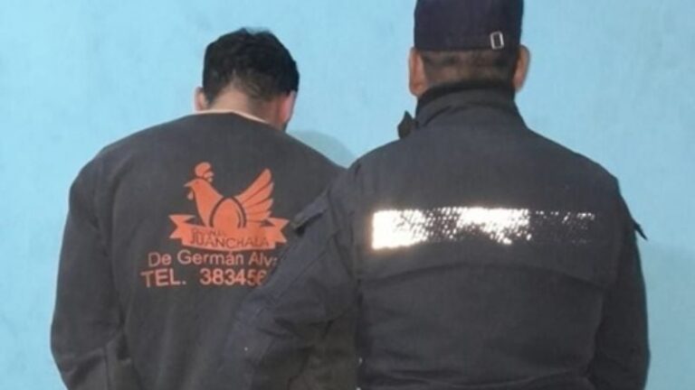 Policía de Catamarca realizando procedimiento en barrio Los Plateados Oeste