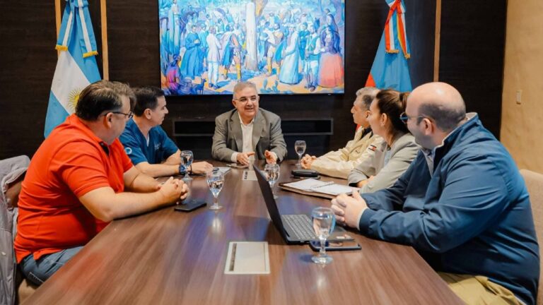 Reunión del gobernador Raúl Jalil con prestadores de OSEP en Catamarca