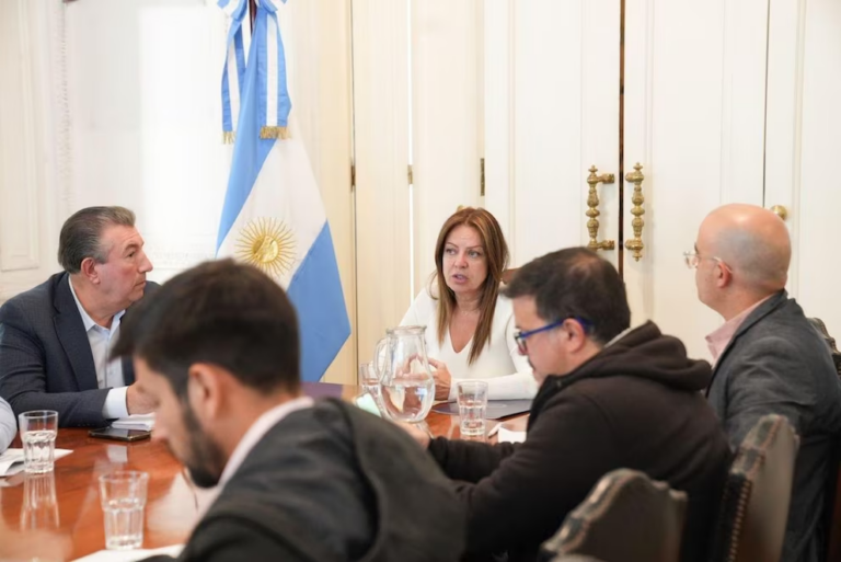 Reunión del Gobierno con rectores universitarios