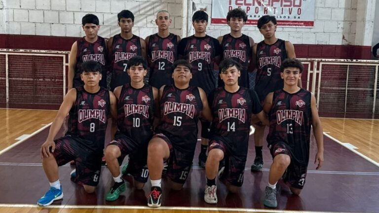 Partido de básquet entre Olimpia y Ateneo Mariano Moreno por el Torneo Preparación U17 en Catamarca