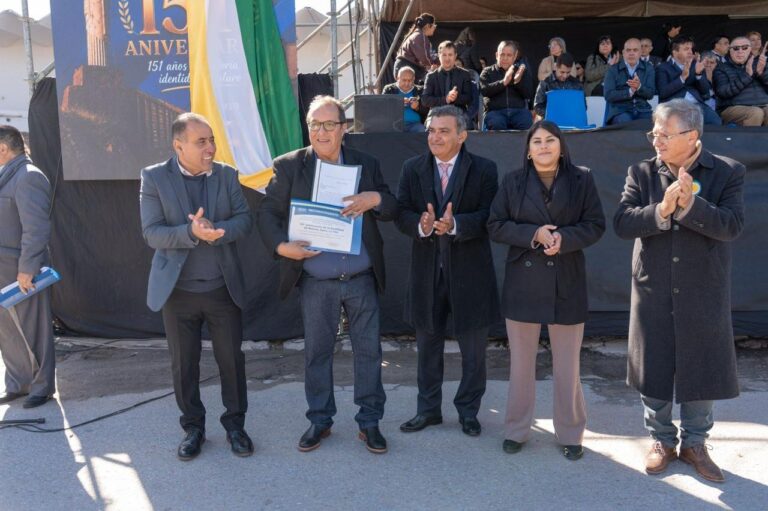 Acto protocolar por el 151° aniversario de Recreo con autoridades provinciales y municipales