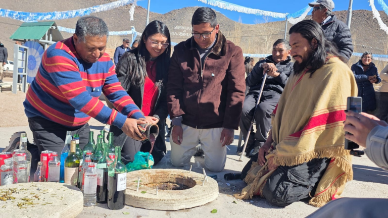 Ceremonia del 9 de Julio en Antofalla, Antofagasta de la Sierra