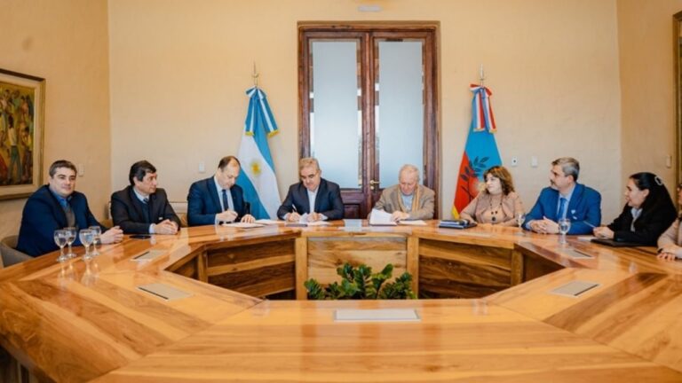 Firma de convenio entre UTN y Gobierno de Catamarca