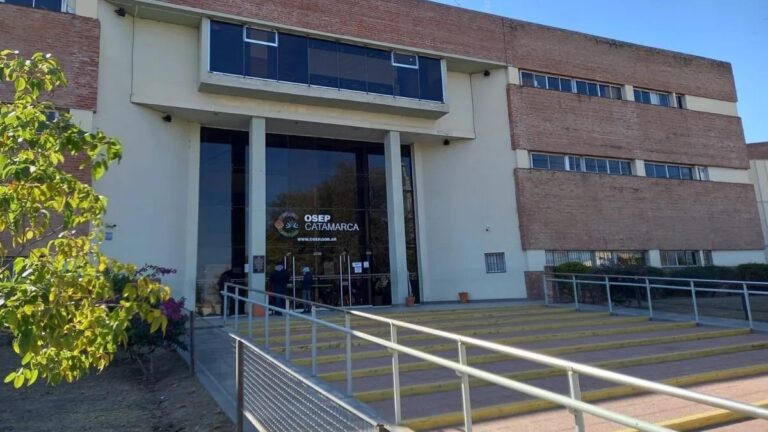 Diputado Fernando Baigorrí en una sesión legislativa