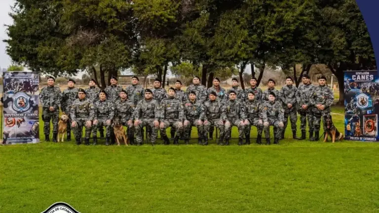 Acto por el 25º aniversario de la División Canes de la Policía de Catamarca
