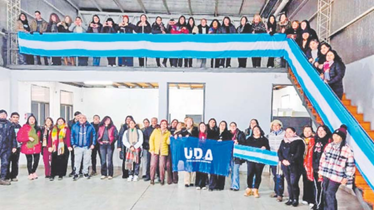 Docentes en capacitación UDA Catamarca sobre inteligencia artificial