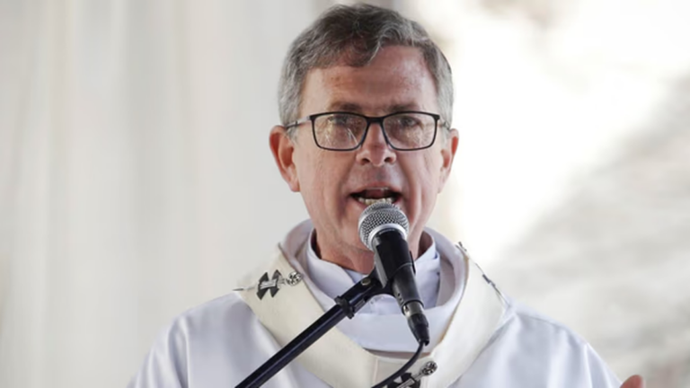 Arzobispo Jorge García Cuerva durante homilía en Iglesia San Patricio de Belgrano