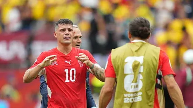Granit Xhaka durante una entrevista