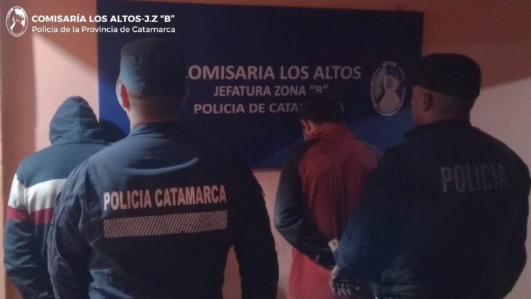 Estación de servicio en Los Altos, Catamarca