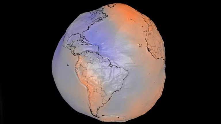 Visualización tridimensional del geoide terrestre con irregularidades gravitatorias exageradas