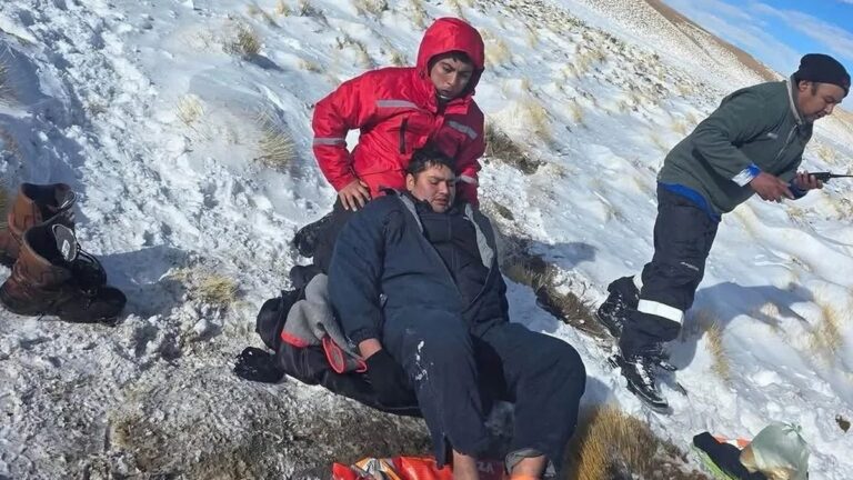 Rescate de trabajadores mineros en la puna catamarqueña
