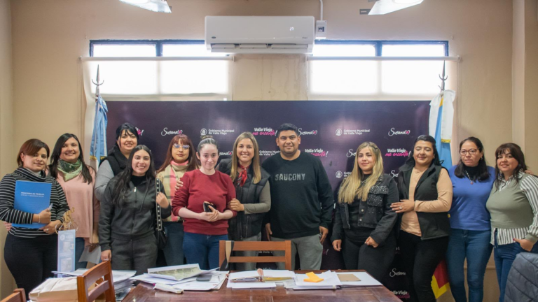 Entrega de ayudas económicas a emprendedores en Valle Viejo