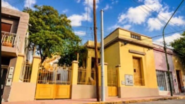 Edificio del Colegio Manuel Belgrano en Catamarca