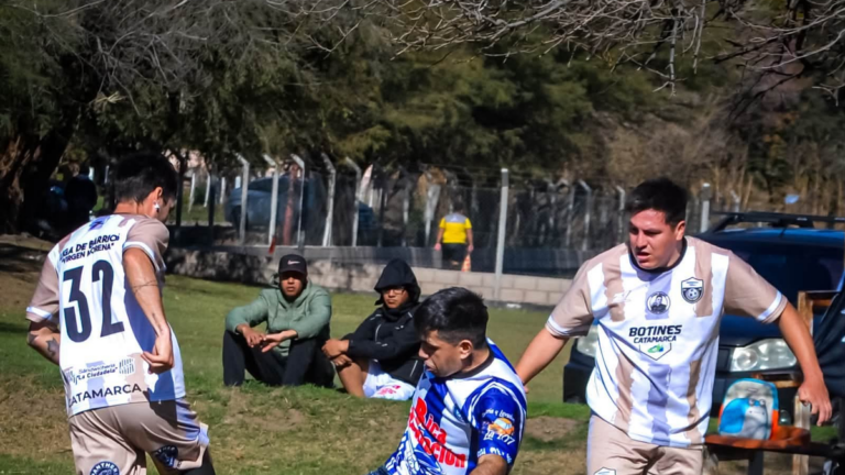 Partido de la Liga de Barrios en el predio de Nino Club