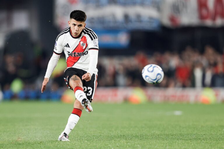 Partido entre River Plate e Independiente Santa Fe en el Monumental por la Copa Sudamericana