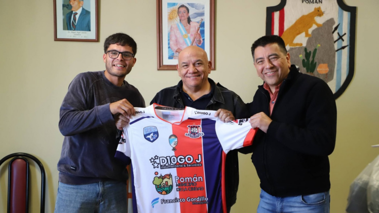 Presentación de la nueva camiseta de San Lorenzo de Pomán