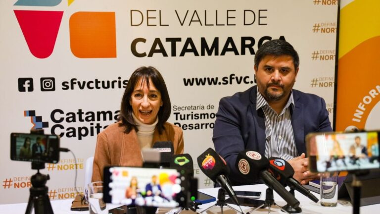 Conferencia de prensa de presentación de la agenda turística de agosto en la Municipalidad de la Capital