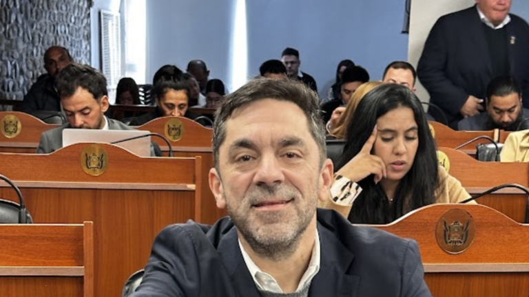 Eduardo Andrada, diputado provincial del FDT, durante su intervención en la Cámara de Diputados de Catamarca