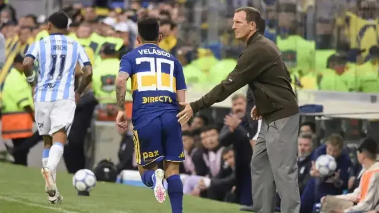 Rodolfo Arruabarrena, entrenador de Boca, durante el partido ante Racing