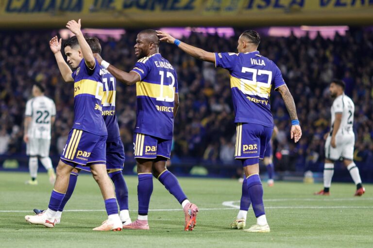 Enner Valencia durante un partido de Boca