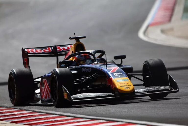 Mattia Colnaghi en su monoplaza de Fórmula 3 durante el Gran Premio de España