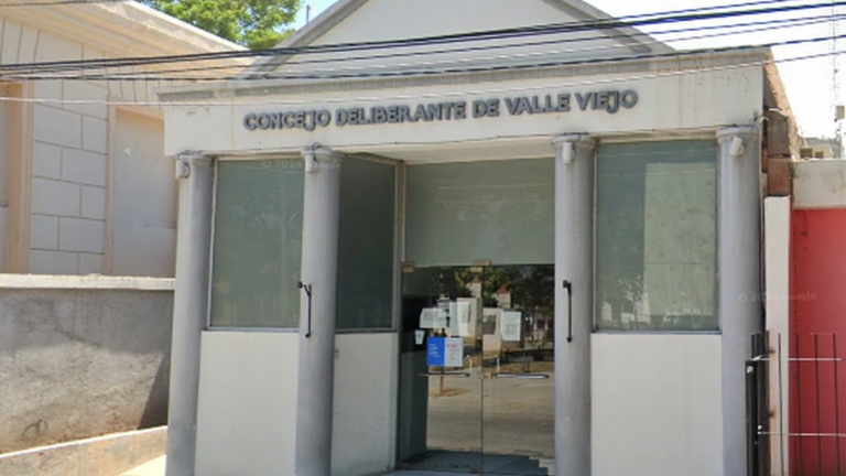 Sesión del Concejo Deliberante de Valle Viejo donde se trató el veto a la ordenanza de beneficio para municipales