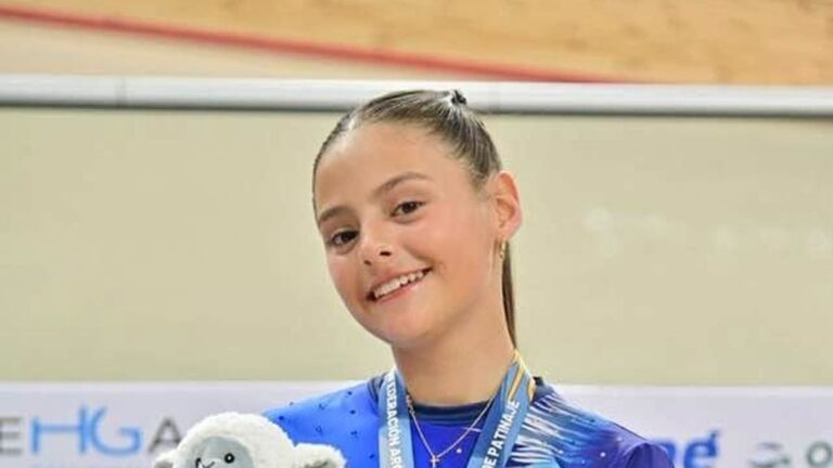 Emilia Rojano en el podio del Campeonato Nacional Absoluto 2026