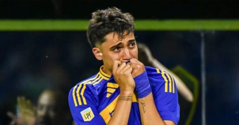 Exequiel Zeballos con la camiseta del AC Monza
