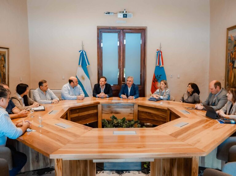 Reunión entre gobierno provincial y Círculo Médico Catamarca