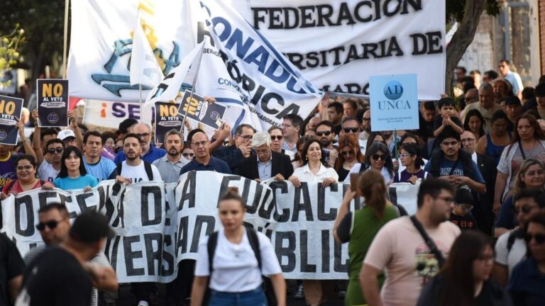 Marcha Federal Universitaria en Argentina