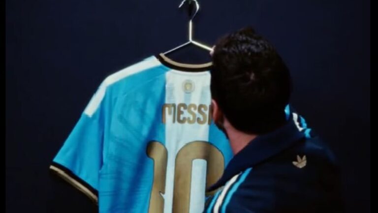 Lionel Messi con la camiseta de la Selección Argentina para su último partido