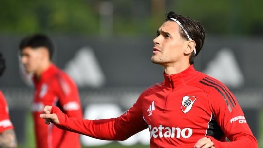 Lucas Martínez Quarta durante un partido de River Plate