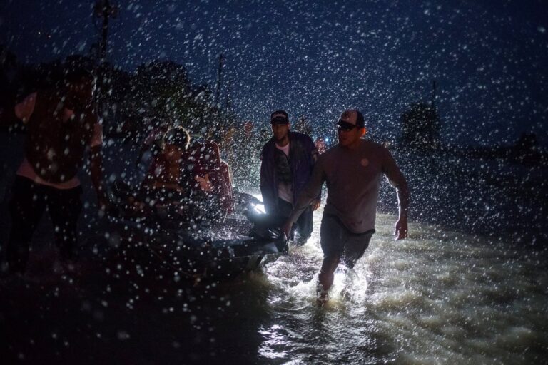 Mapa de Estados Unidos con áreas bajo vigilancia por inundaciones debido a los remanentes del huracán Polo