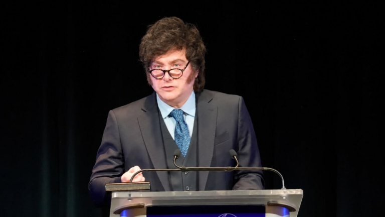 Javier Milei durante su exposición en Nueva York