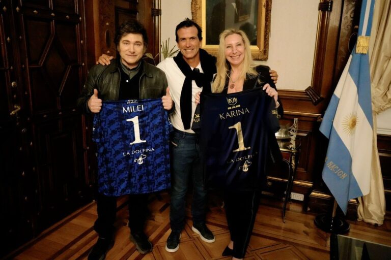 Adolfo Cambiaso junto a Javier Milei y su hermana Karina