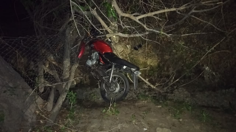 Canal de riego en Huaco, Andalgalá, donde cayó un motociclista