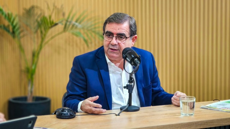 Fernando Jalil, presidente de YMAD, en una entrevista radial